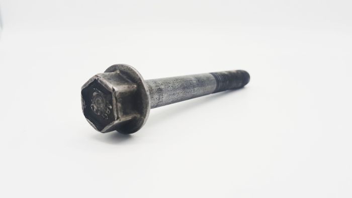 Болт крепления шкива коленвала - демпфера DOHC RS 2.4 литра EDZ 