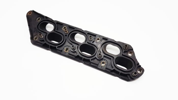 Впускной воздуховод 2,7л. EER 