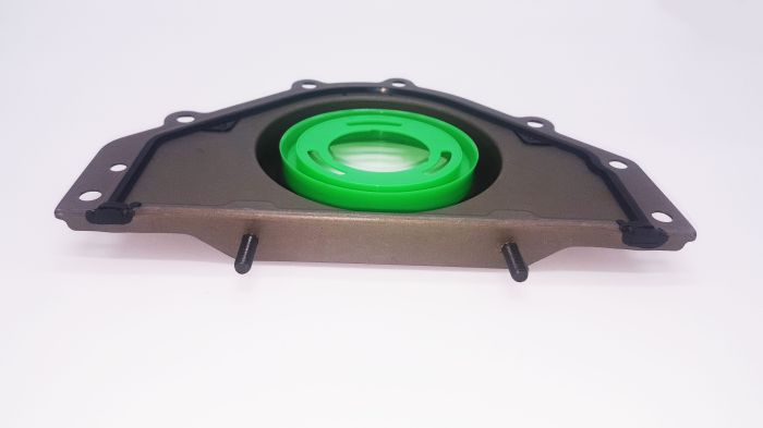 Задний сальник коленвала 2,7л. EER