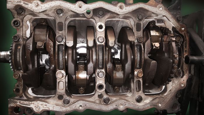 Шорт-блок, блок цилиндров в сборе DOHC 2.4 литра EDZ