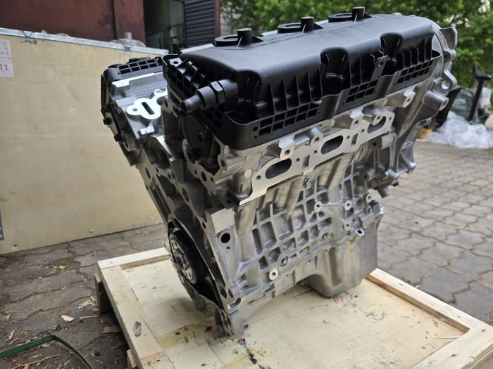 Двигатель в стандартной комплектации 3,5 литра EGG