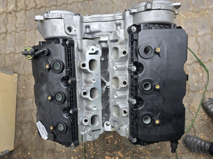 Двигатель в стандартной комплектации 3,5 литра EGG