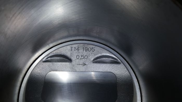 Шорт-блок, блок цилиндров в сборе DOHC 2.4 литра EDZ